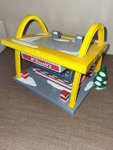 lot 140 image: Dept 56 Snow Village McDonalds