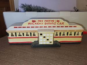 lot 182 image: Dept 56 Snow Village Accessories Lot and Mickeys Dining Car