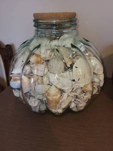 lot 206 image: Glass Jar with Seashells & Red Bowl