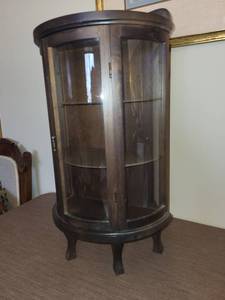 lot 209 image: Antique Wood and Curved Glass Display Cabinet