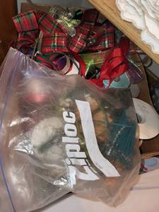 lot 255 image: Assorted Gift Wrapping Supplies Bundle