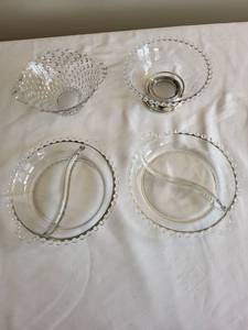 lot 387 image: Elegant Beaded Edge Glass Bowls Set