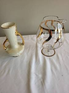 lot 399 image: Pearl China Co. 22K Gold Glassware Set