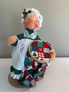 lot 161 image: Annalee Mrs. Claus Doll with Hoop