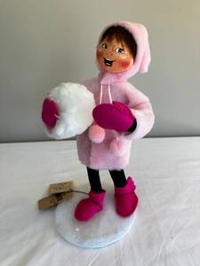 lot 165 image: Annalee Dolls Sallys Snow Friend
