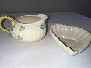 lot 282 image: Belleek Creamer & Heart Dish Set