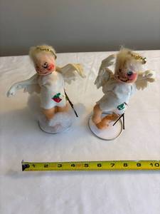 lot 298 image: Annalee Thorndike Angel Dolls Pair