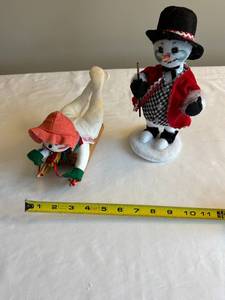 lot 304 image: Vintage Annalee &nbspHoliday Snowman & Mouse Figurines