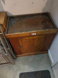 lot 419 image: Vintage Wooden Metal-Top Cabinet