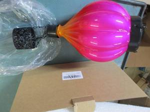 lot 92 image: solar hot ballon lantern...