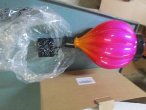 lot 93 image: solar hot ballon lantern...