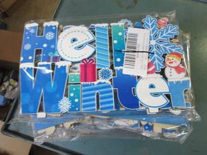 lot 94 image: 9 wooden center pieces...