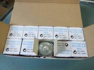 lot 148 image: package of 10 halogen flood lights...