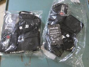 lot 187 image: beast claws work out gloves and wri...