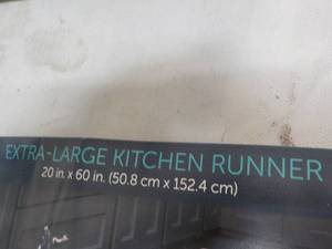lot 8 image: Extra Large Kitchen Runner 20 x 60...