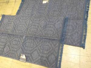 lot 41 image: Off the Loom 2 ct Accent Rugs 30 x ...