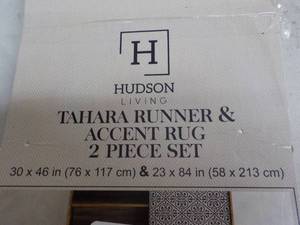 lot 43 image: Hudson Living Tahara Runner and Acc...