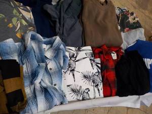 lot 51 image: Womens Clothes- size M like new...