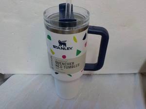 lot 69 image: Stanley 40 oz Quench H2O Tumbler...