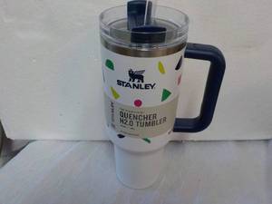 lot 73 image: Stanley 40 oz Quench H2O Tumbler...