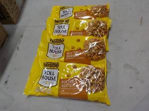 lot 194 image: 4 ct 11 oz Bags Nestle Butterscotch...