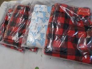 lot 240 image: 4 ct 4XL Super Soft Lounging Pants...