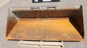 lot 12 image: 72 Bobcat Skid Steer Bucket