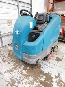 Tennant T16 Floor Scrubber