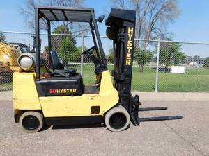 lot 15 image: Hyster S50XL Forklift