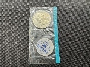 lot 50 image: 1963 BU Franklin Half Dollar, Sealed OGP