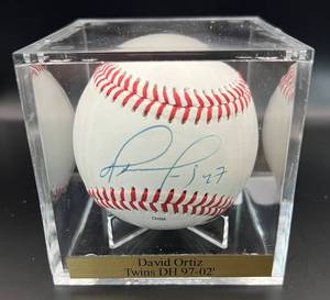 lot 10 image: David Ortiz Signed Baseball Rawlings OMLB Moore Ball Minnesota Twins w cube and plaque