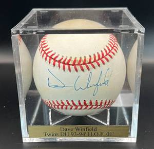 lot 11 image: Dave Winfield Signed Baseball Rawlings OALB Brown Ball Minnesota Twins w cube and plaque