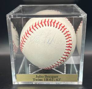 lot 31 image: Julio Becquer (Minnesota Twins 1b 1961  1963) Signed Baseball w cube and plaque