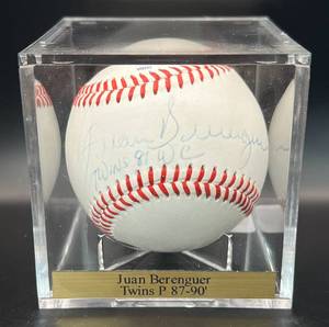 lot 32 image: Juan Berenguer (Minnesota Twins P 1987-1990) Signed Baseball Rawlings OMLB Moore Ball w cube and plaque