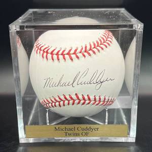 lot 43 image: Michael Cuddyer (Minnesota Twins OF) Signed Baseball Rawlings OMLB Selig Ball w cube and plaque