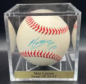 lot 71 image: Matt Lawton (Minnesota Twins OF 1995-2001) Signed Rawlings OALB Budig  Baseball w cube and plaque