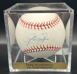 lot 78 image: Doug Mientkiewicz (Minnesota Twind 1B) Signed Rawlings OMLB Selig Baseball w cube and plaque