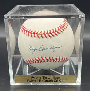 lot 109 image: Wayne Terwilliger (Minnesota Twins 1B Coach 1986-94) Signed Rawlings OALB Baseball w cube and plaque