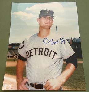 lot 134 image: Denny McLain Signed 8x10 Photo - Detroit Tigers Baseball
