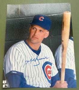 lot 138 image: Mark Grace Signed 8x10 Photo - Chicago Cubs Baseball