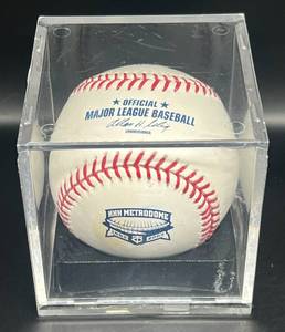lot 154 image: HHH Metrodome Minnesota Twins Commemorative Baseball Rawlings OMLB Selig Ball
