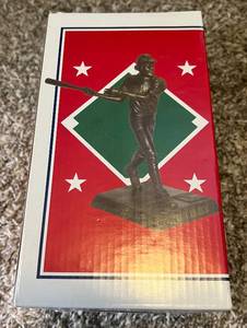 lot 169 image: Rod Carew Statue Minnesota Twins Pepsi-Cola Stadium Giveaway - New In Box