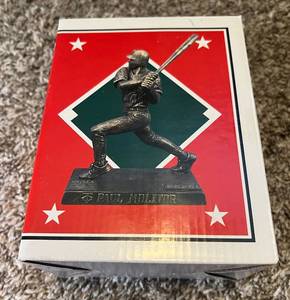 lot 162 image: Paul Molitor Statue Minnesota Twins Pepsi-Cola Stadium Giveaway - New In Box