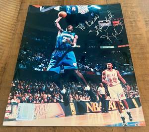 lot 6A image: Kevin Garnett Signed 8x10 Photo w COA - Minnesota Timberwolves Basketball