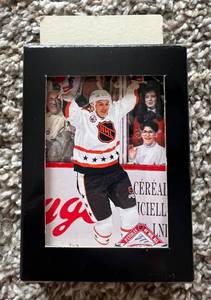 lot 68A image: 1993 Upper Deck NHL All-Star Game 59 Card Set