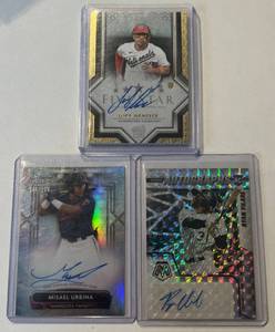 lot 246A image: 3-Card Autograph Baseball Lot - Meneses, Vilade, Urbina 150