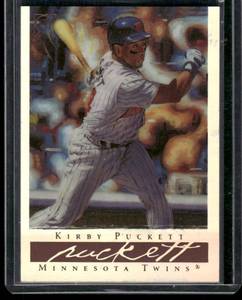lot 259 image: Kirby Puckett Refractor 2003 Topps Gallery Hall of Fame #32 Baseball Card