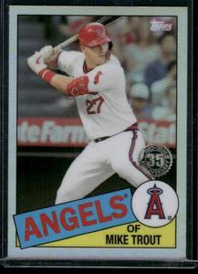 lot 265 image: Mike Trout Refractor 2020 Topps #6 Baseball Card