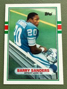 lot 34C image: Barry Sanders RC 1989 Topps Traded #83T Rookie Football Card