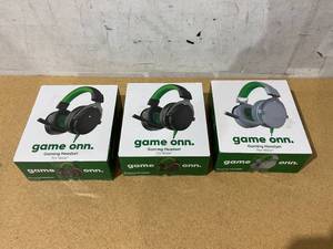 lot 252 image: LOT OF 3 Onn. Xbox Wired Video Game Headset with 3.5mm Connector, Flip-to-Mute Mic, Cooling Gel Earpads and 50mm Speakers